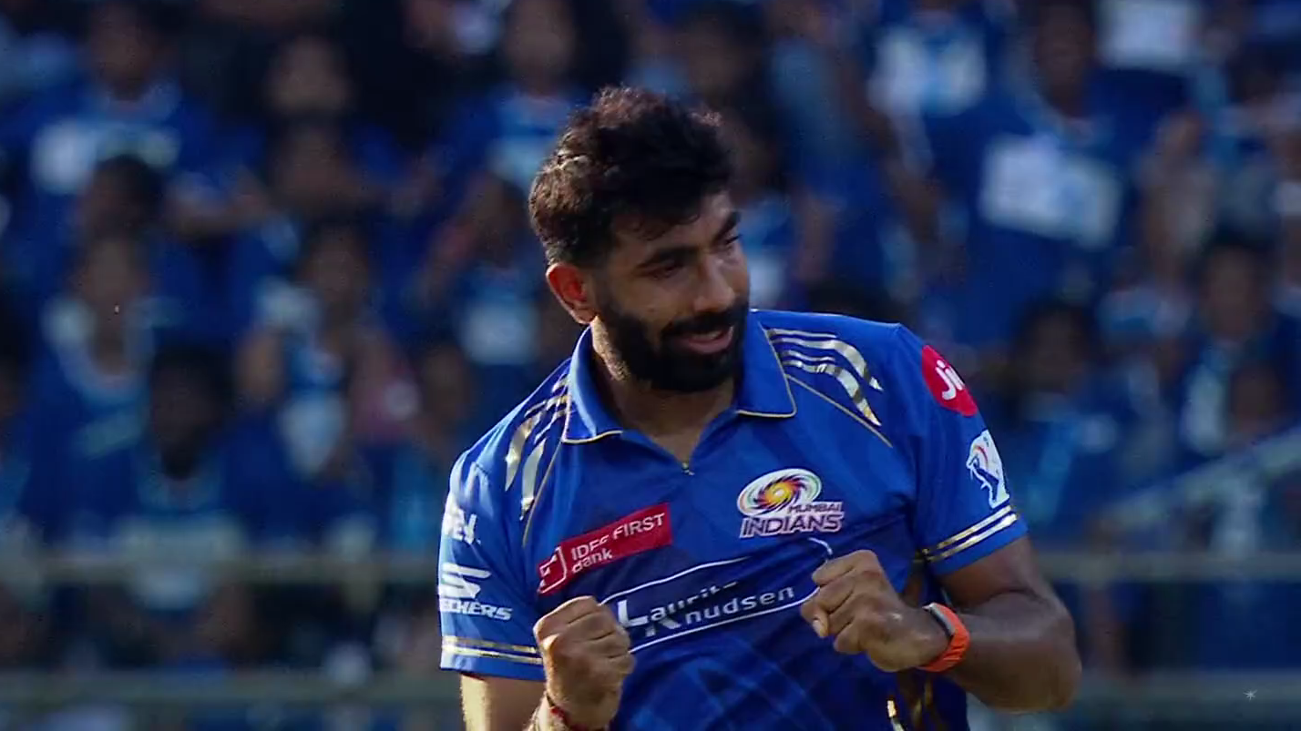 Jasprit Bumrah bowling during MI vs LSG.